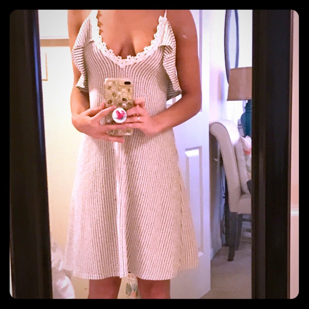 Zara never been worn summer white and gray dress!